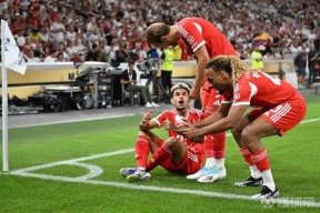 壹号-凯恩在利物浦比赛中惊险取胜，战术调整引发热议！的简单介绍