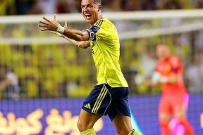 壹号-C罗迎来十五赛季高光表现，中国队球迷沸腾！的简单介绍