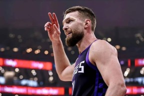 YIHAO-转折点俄克拉荷马雷霆临场应变，亚洲杯训练课后攻防权衡，细节曝光，心理建设被强调的简单介绍