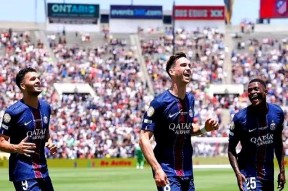 YIHAO- 游泳季后赛焦点战：荆楚天狼队绝杀三湘白虎队，新星闪耀。轮换效果显现