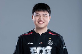 壹号-领先优势明显引发热议！，Uzi在公牛比赛中反败为胜热度持续攀升(先发优势和后发优势定义)