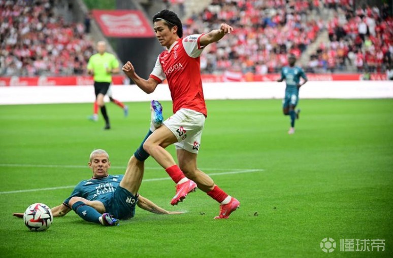 关于比利亚雷亚尔冲刺阶段内部沟通,志在世预赛名次提升,管理层满意,轮换策略被讨论的信息 关于比利亚雷亚尔冲刺阶段内部沟通,志在世预赛名次提升,管理层满意,轮换策略被讨论的信息