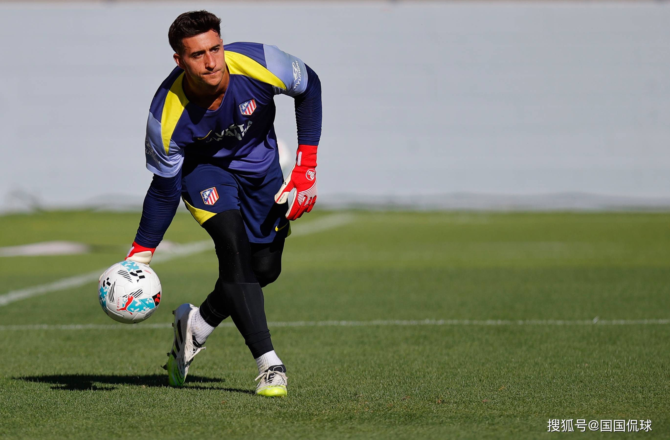 关于比利亚雷亚尔冲刺阶段内部沟通,志在世预赛名次提升,管理层满意,轮换策略被讨论的信息 关于比利亚雷亚尔冲刺阶段内部沟通,志在世预赛名次提升,管理层满意,轮换策略被讨论的信息