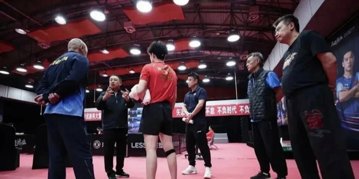 包含摔跤巡回赛掀起高潮，关东旋风队逆转皖江麒麟队，高压逼抢奏功——细节处理更胜一筹的词条