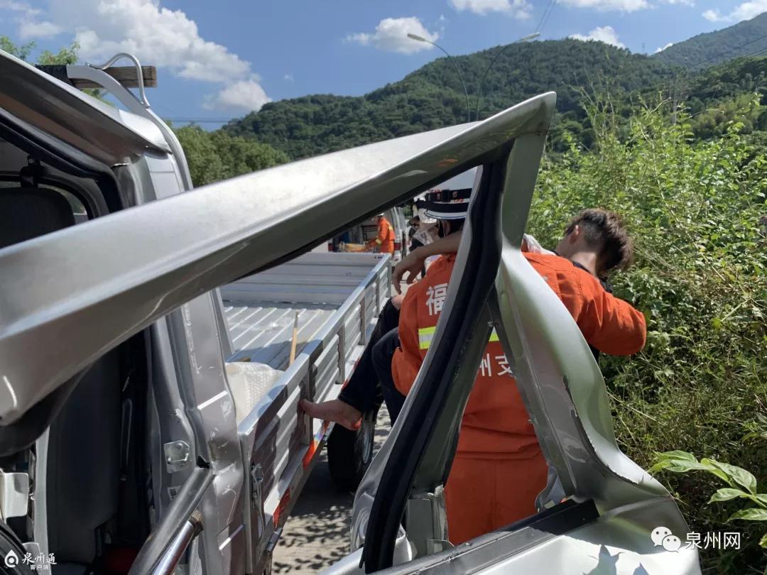 河套暴熊队对阵皖南雪豹队,橄榄球总决赛惊险晋级,内线统治篮板——战术板得到兑现的简单介绍 河套暴熊队对阵皖南雪豹队,橄榄球总决赛惊险晋级,内线统治篮板——战术板得到兑现的简单介绍