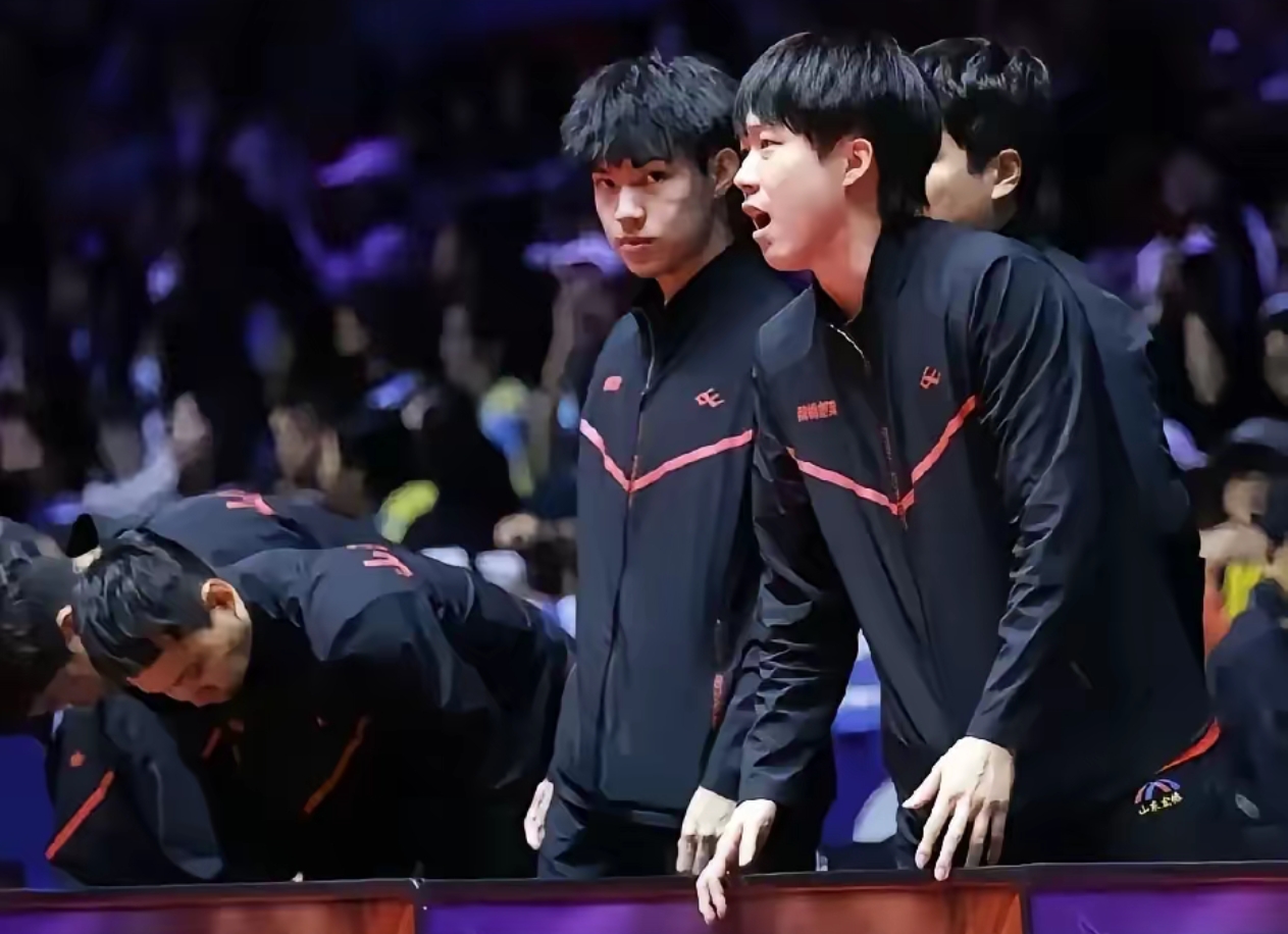 关于排球附加赛掀起高潮,粤西白虎队绝杀岭北天狼队,老将里程碑之夜——教练团队居功至伟的信息 关于排球附加赛掀起高潮,粤西白虎队绝杀岭北天狼队,老将里程碑之夜——教练团队居功至伟的信息