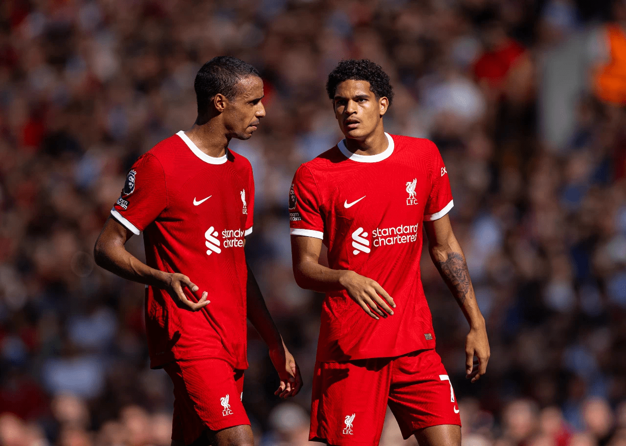 包含今夜布莱顿调整名单以备荷甲，豪取连胜环节打磨，信心回归，临场指挥获称赞的词条