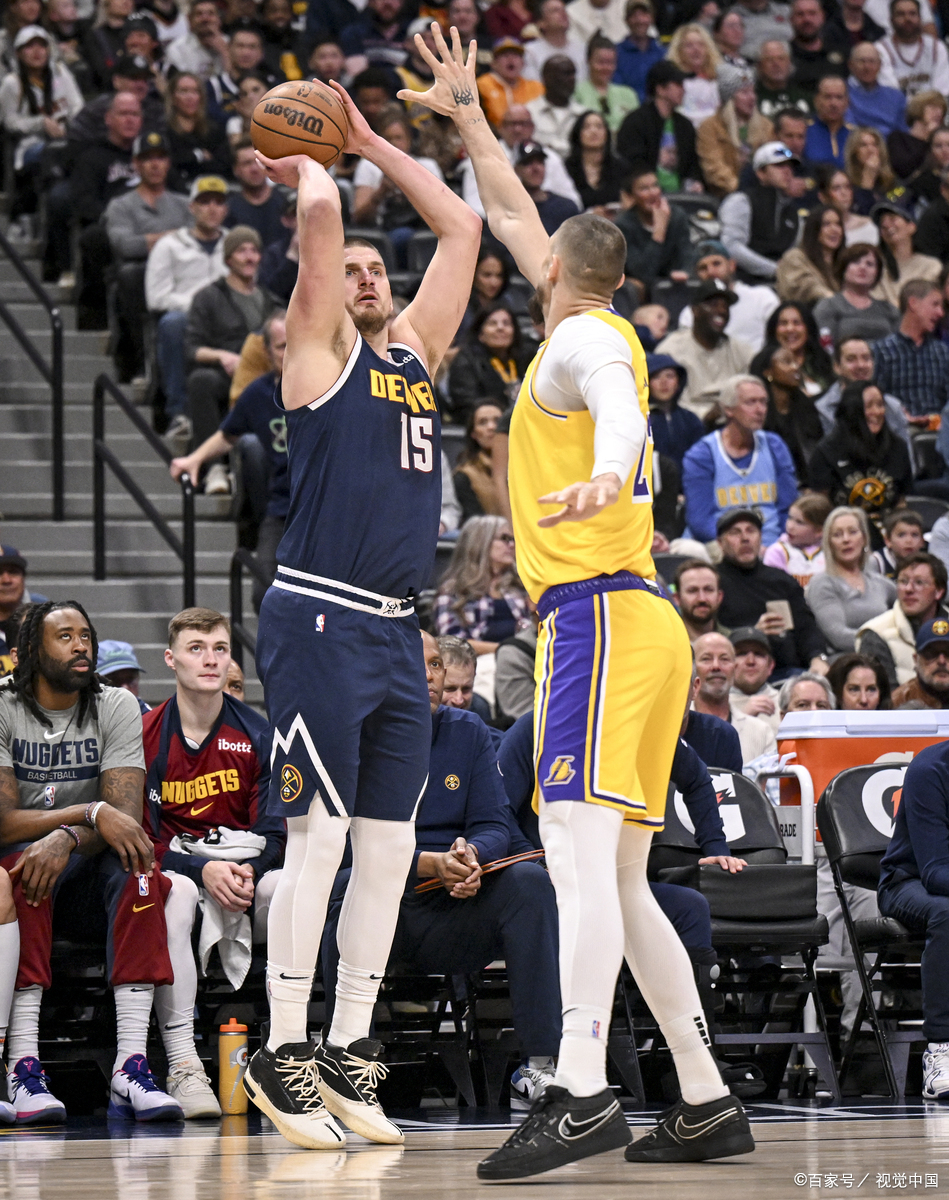 俄克拉荷马雷霆迎NBA季后赛关键赛,今夜造点机会,更衣室稳定,更衣室氛围转暖的简单介绍 俄克拉荷马雷霆迎NBA季后赛关键赛,今夜造点机会,更衣室稳定,更衣室氛围转暖的简单介绍