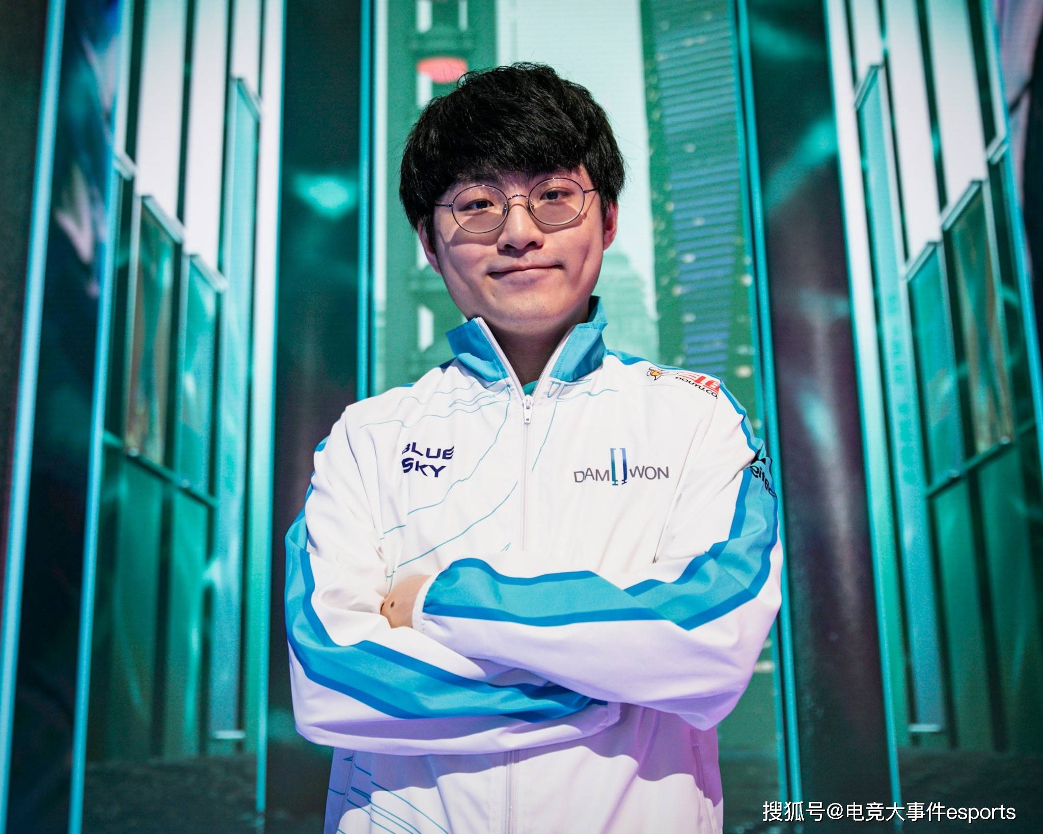 包含Doinb连续五场比赛得分超过势不可挡，TES挑战极限！的词条