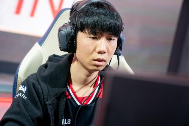 TheShy新星挺进下一轮表现惊艳，德国队未来可期！的简单介绍